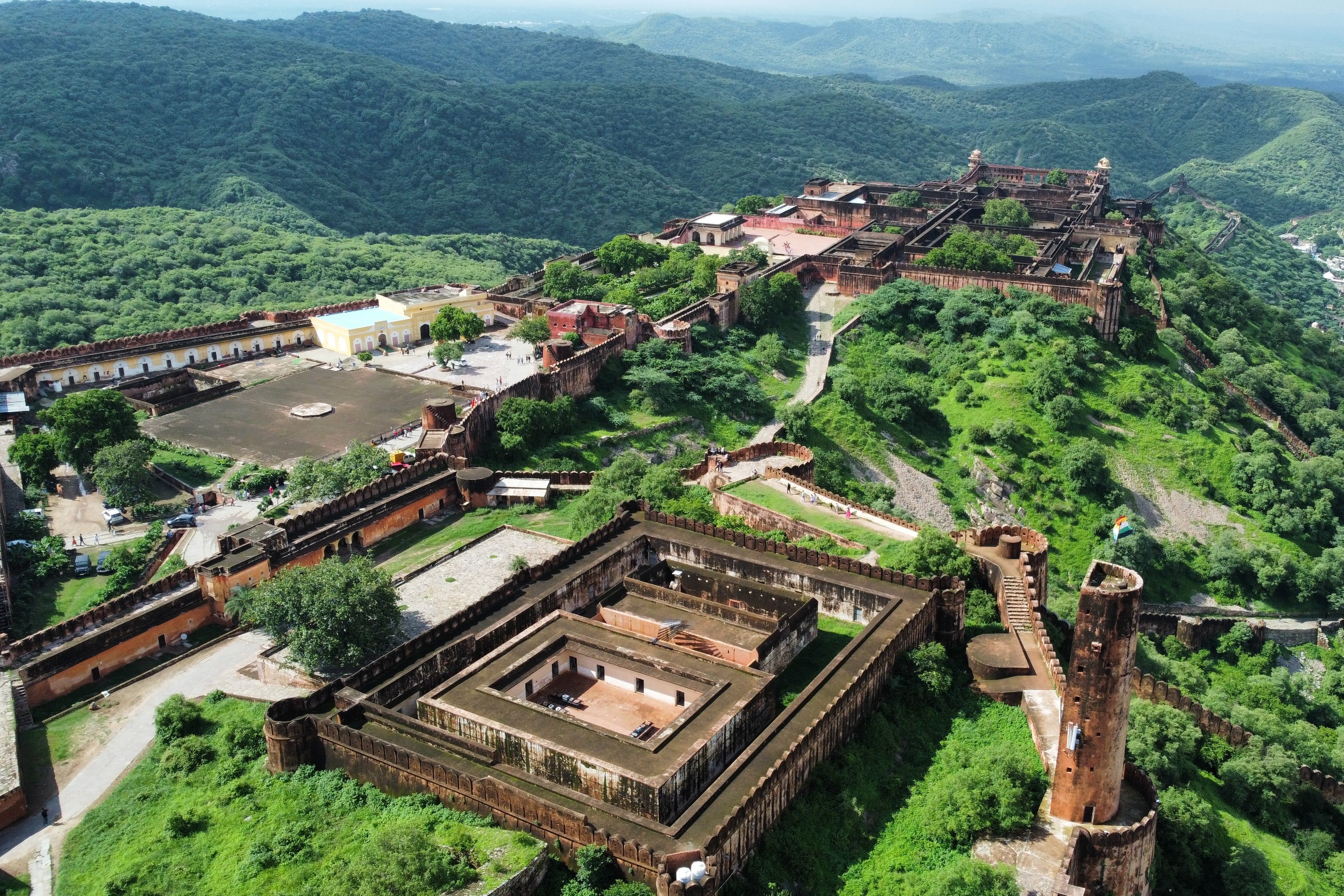 aerial view of jaigarh fort surrounded by lush greenry in jaipur