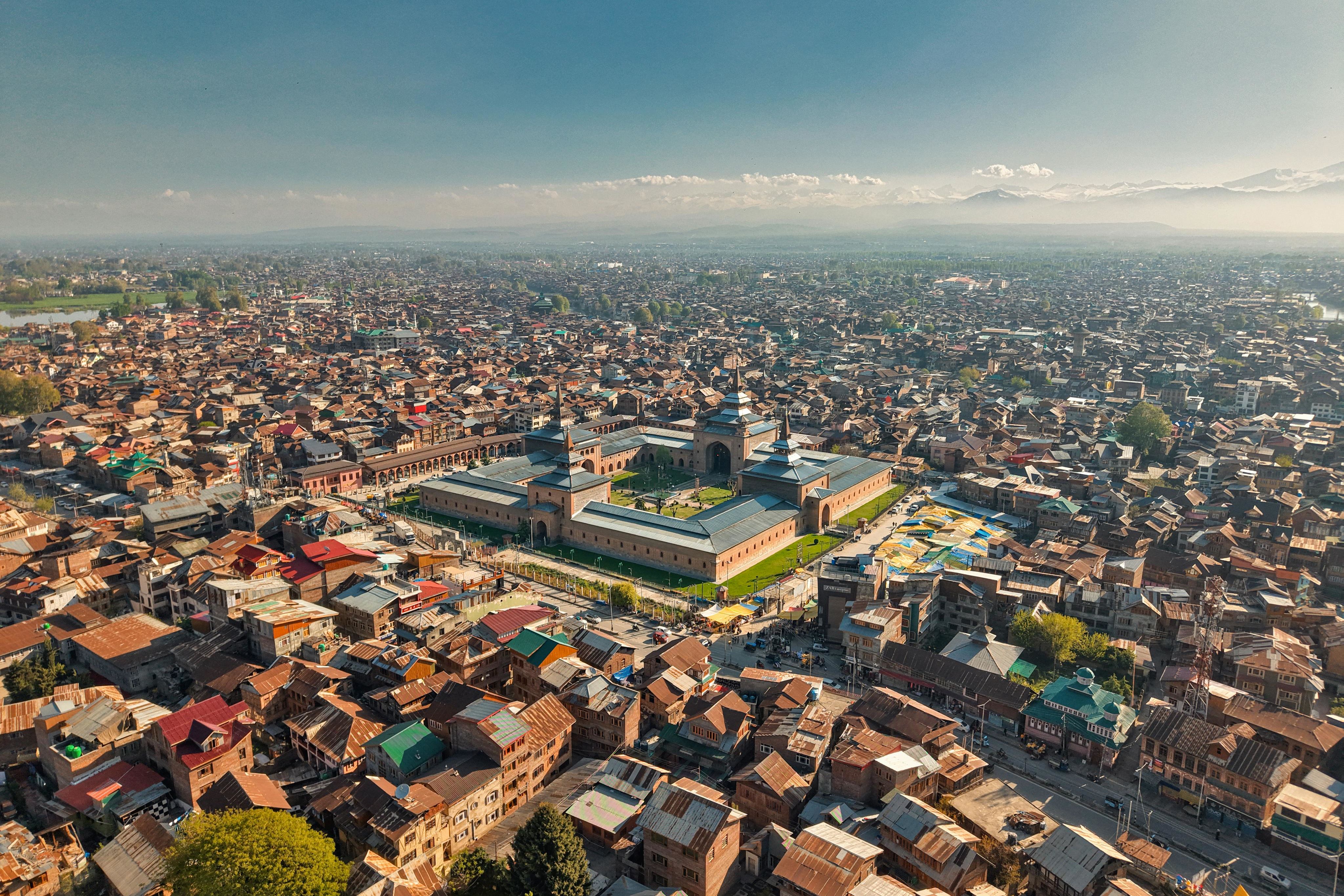 aerial view of jamia masjid in srinagar