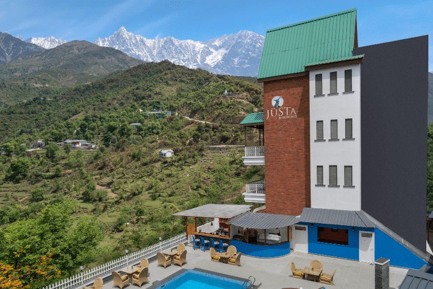 front view of justa birding hotel at dharamshala