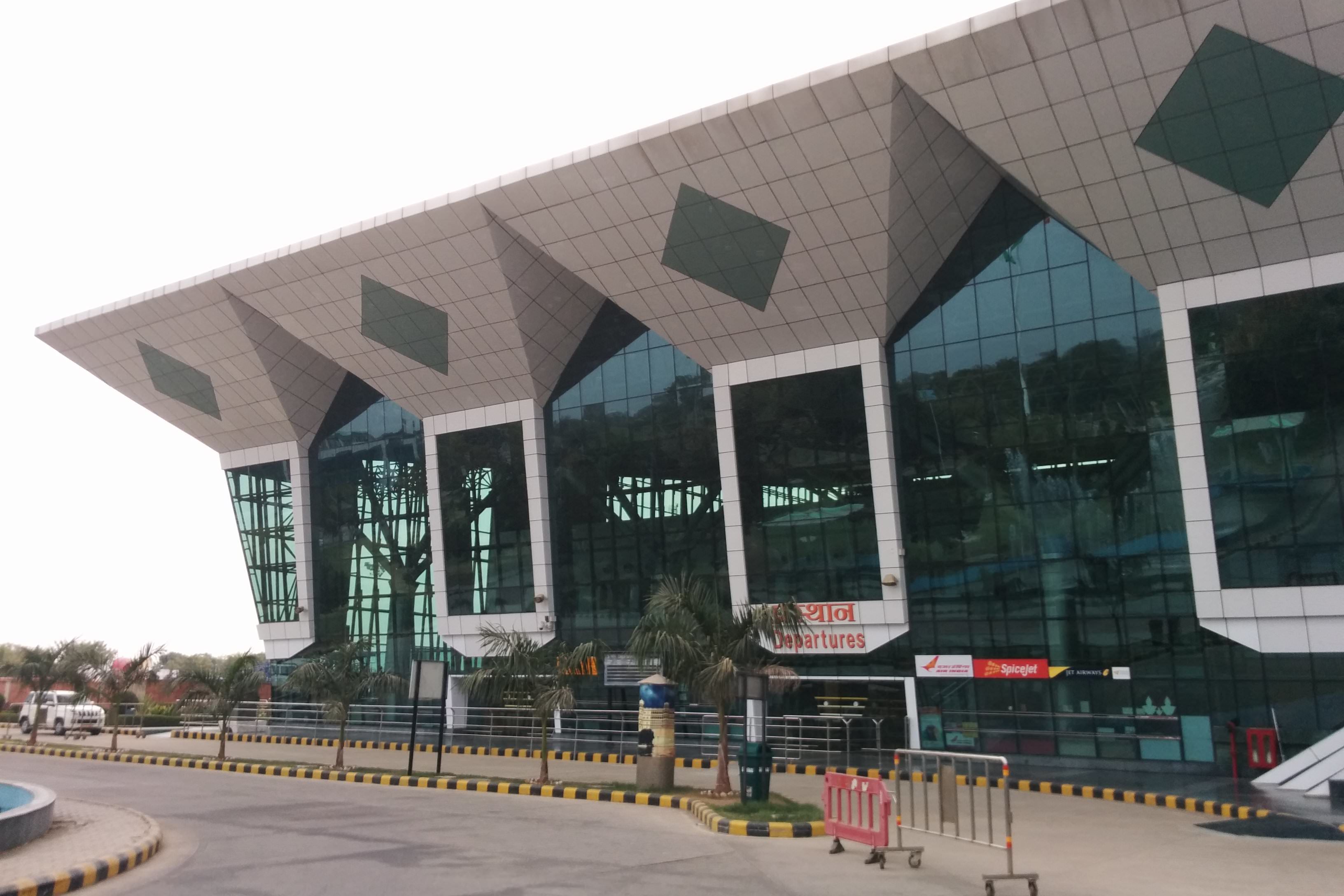 facade of udaipurs maharana pratap airport