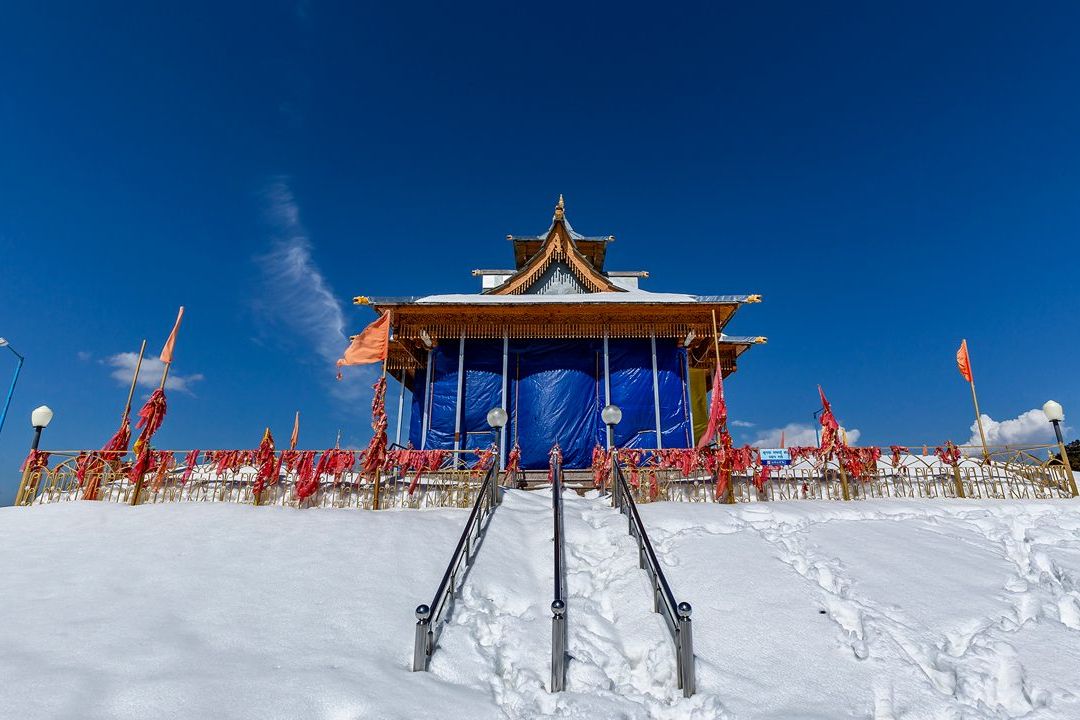 view of hatu temple at hatu peak in shimla