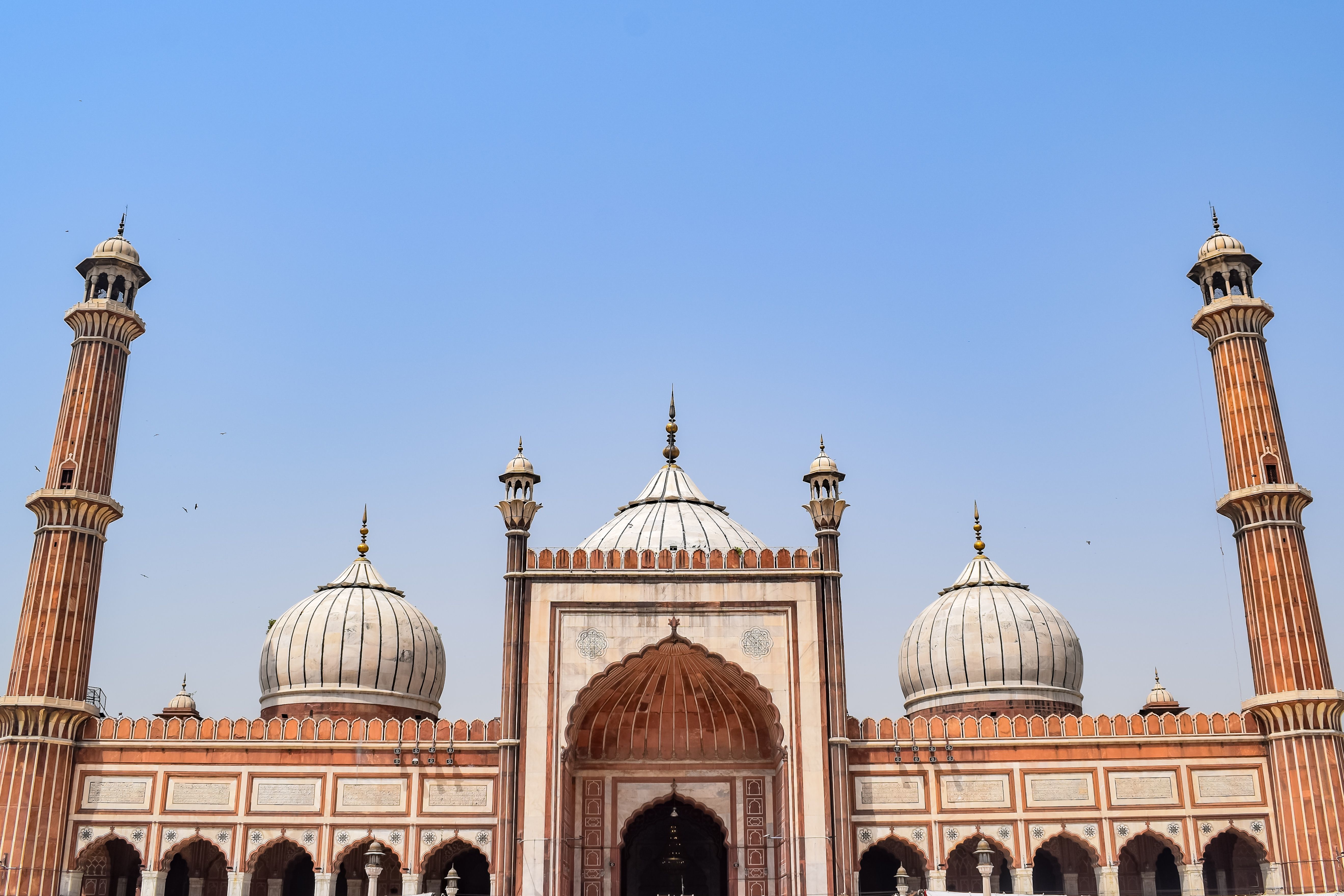 iconic view of jama masjid mosque in new delhi