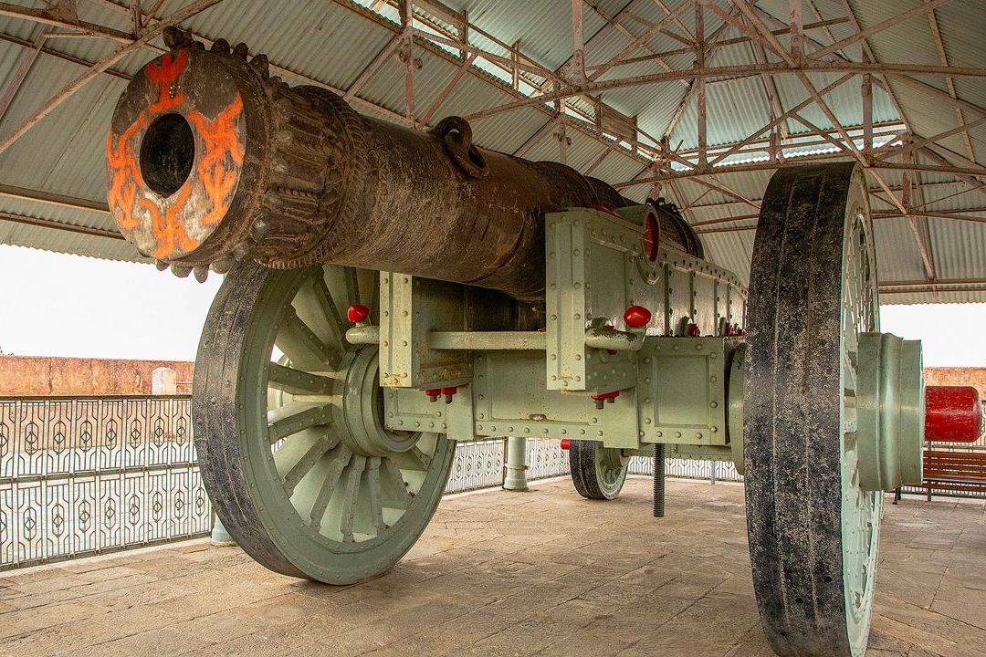 a canon inside of the jaigarh fort