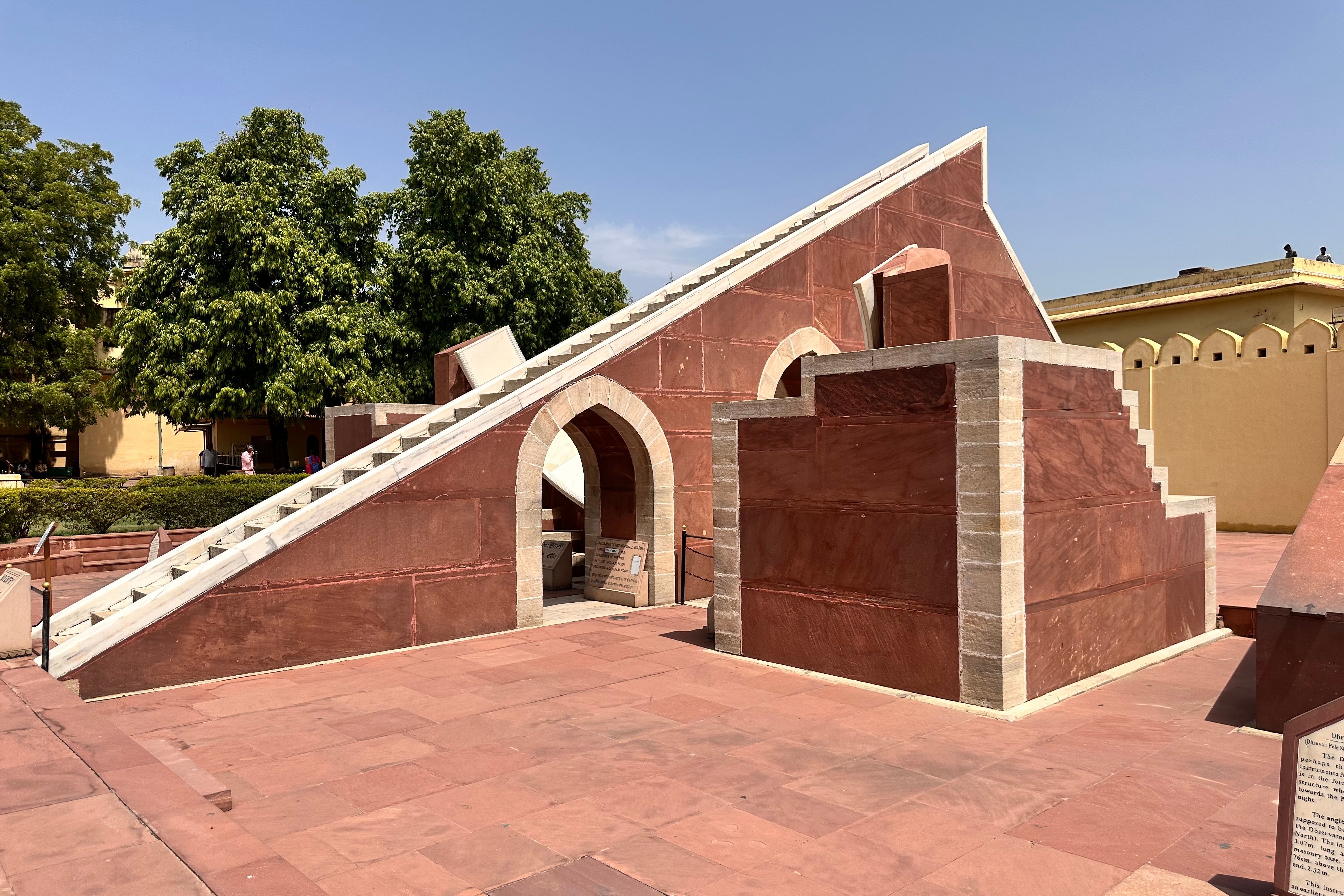 jantar mantar observatory in jaipur