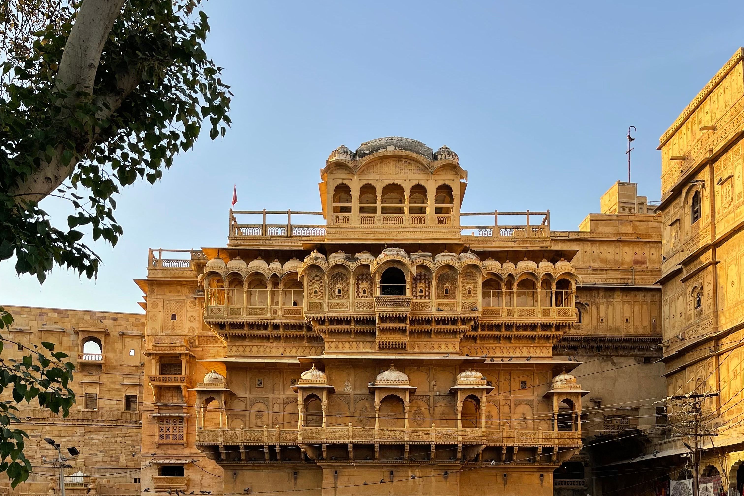 patwon ki haweli during sunset in jaisalmer
