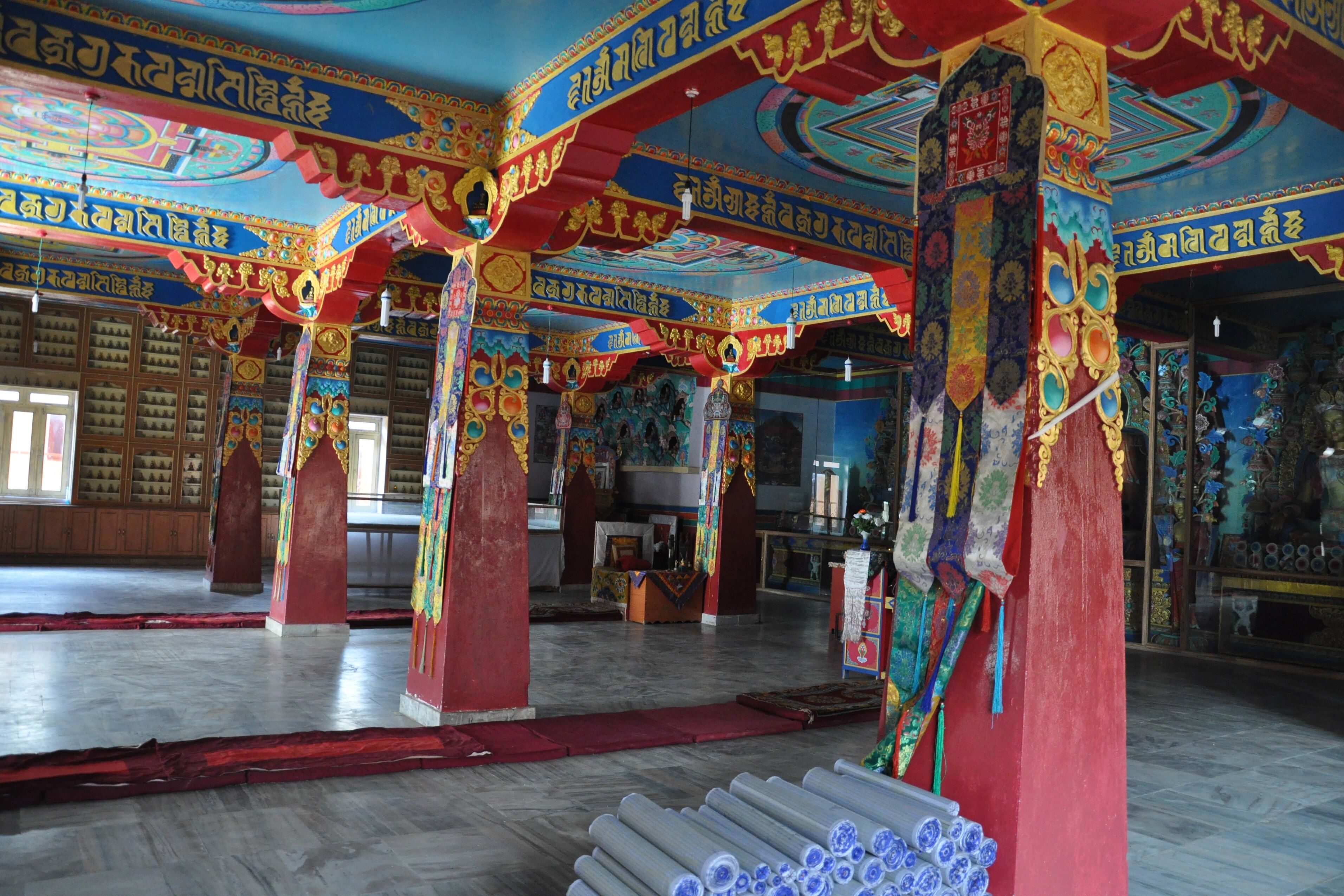 prayer hall of kungri monastery