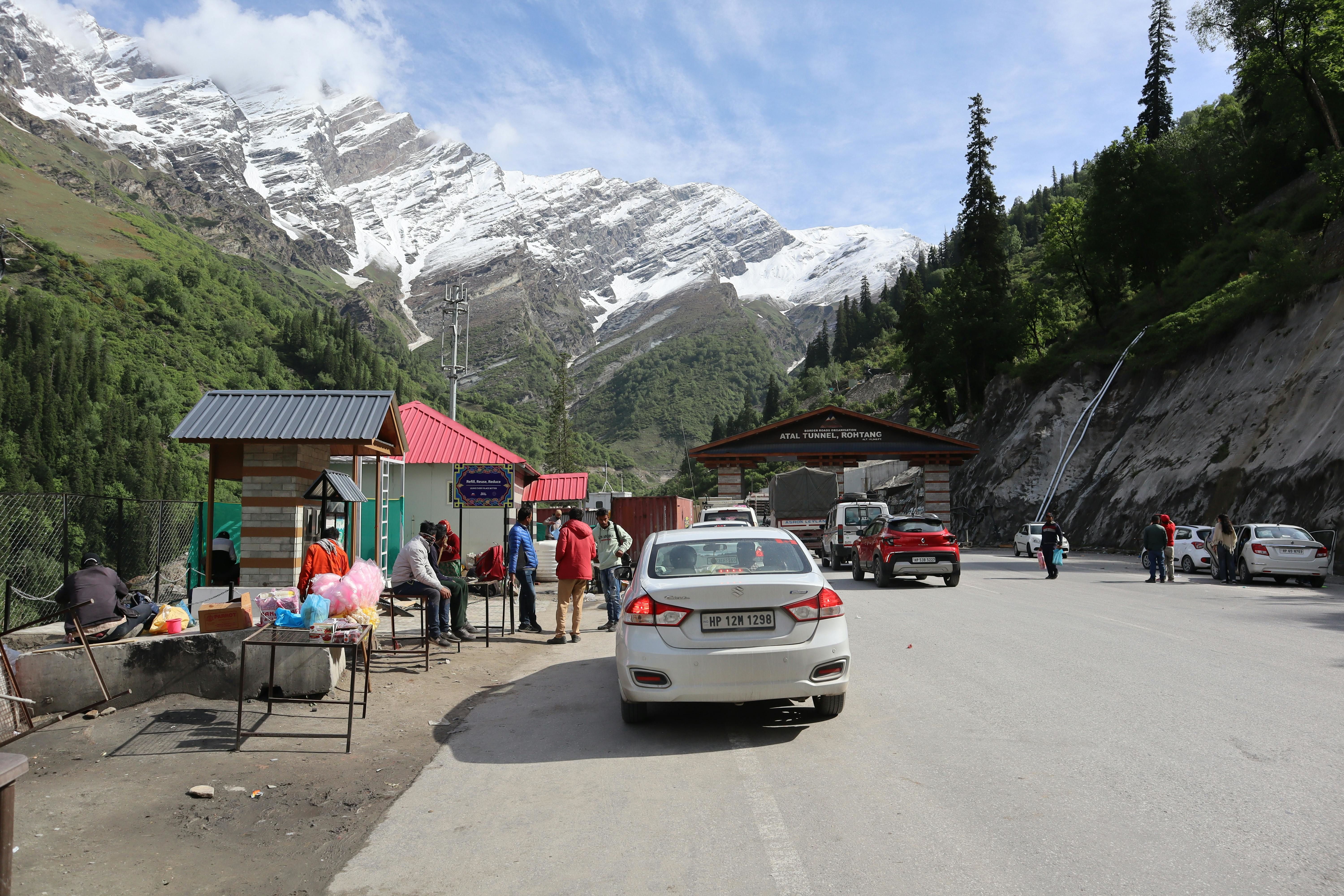 scenic view near atal tunnel in himachal pradesh