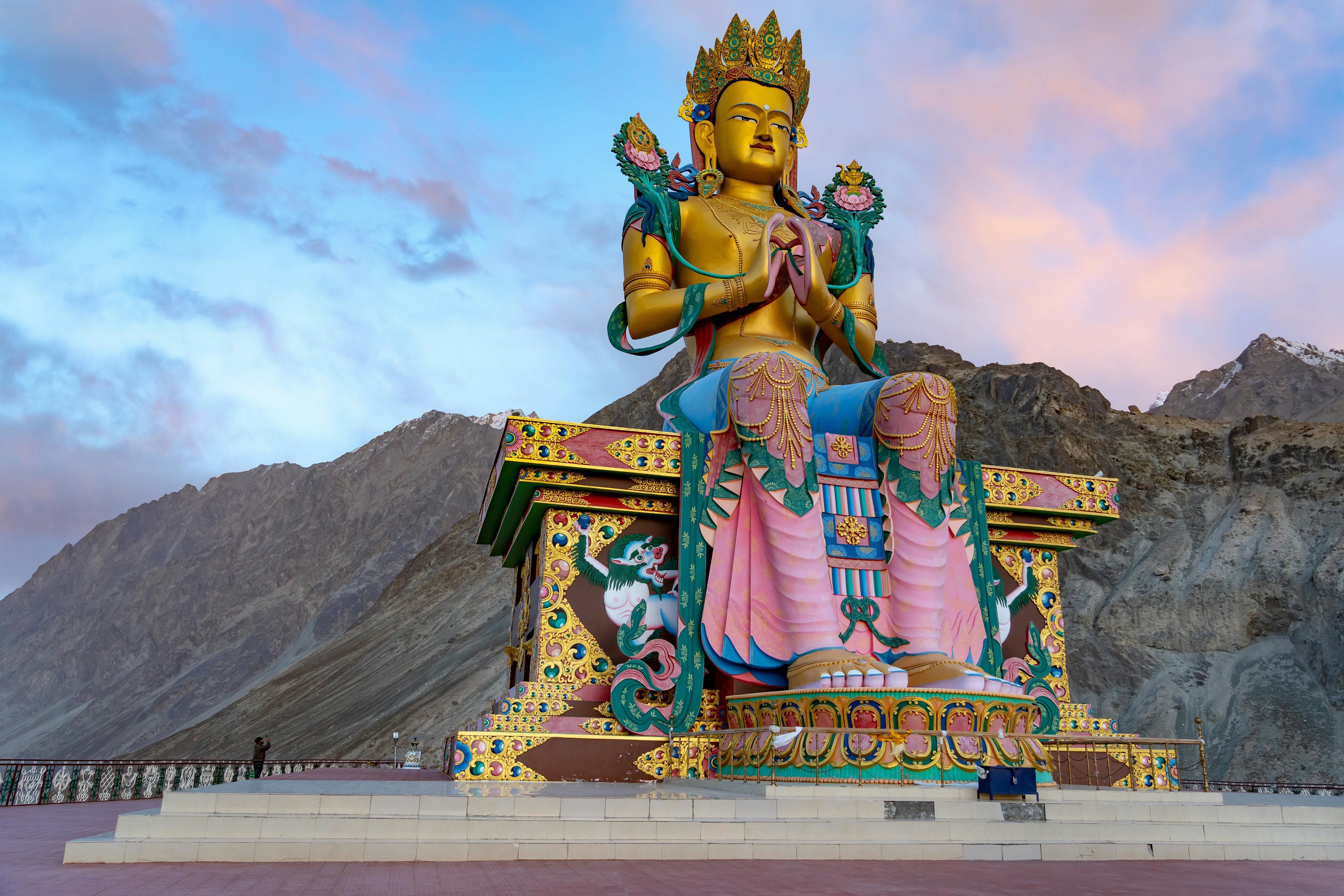 statue of maitreya buddha near the dikshit monastery
