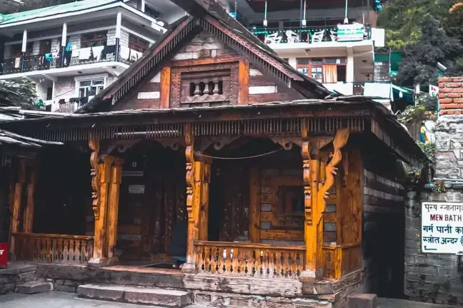 vashisth temple in manali