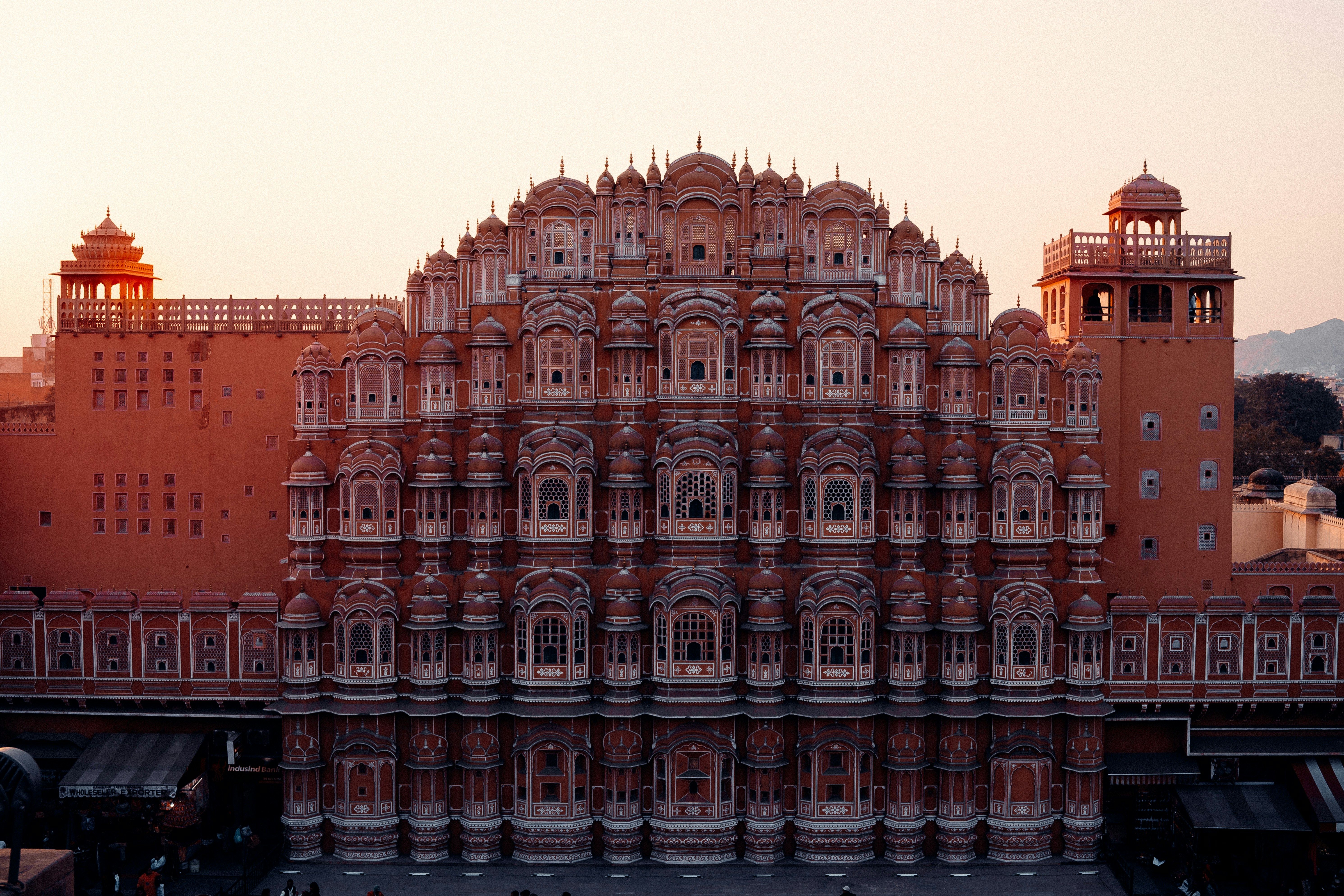 hawa mahal in jaipur with ornate windows during daytime